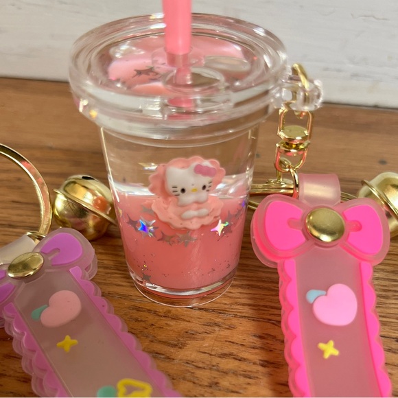 Hello Kitty & Friends Cup Keychain, set of 2, NEW! - Picture 5 of 6